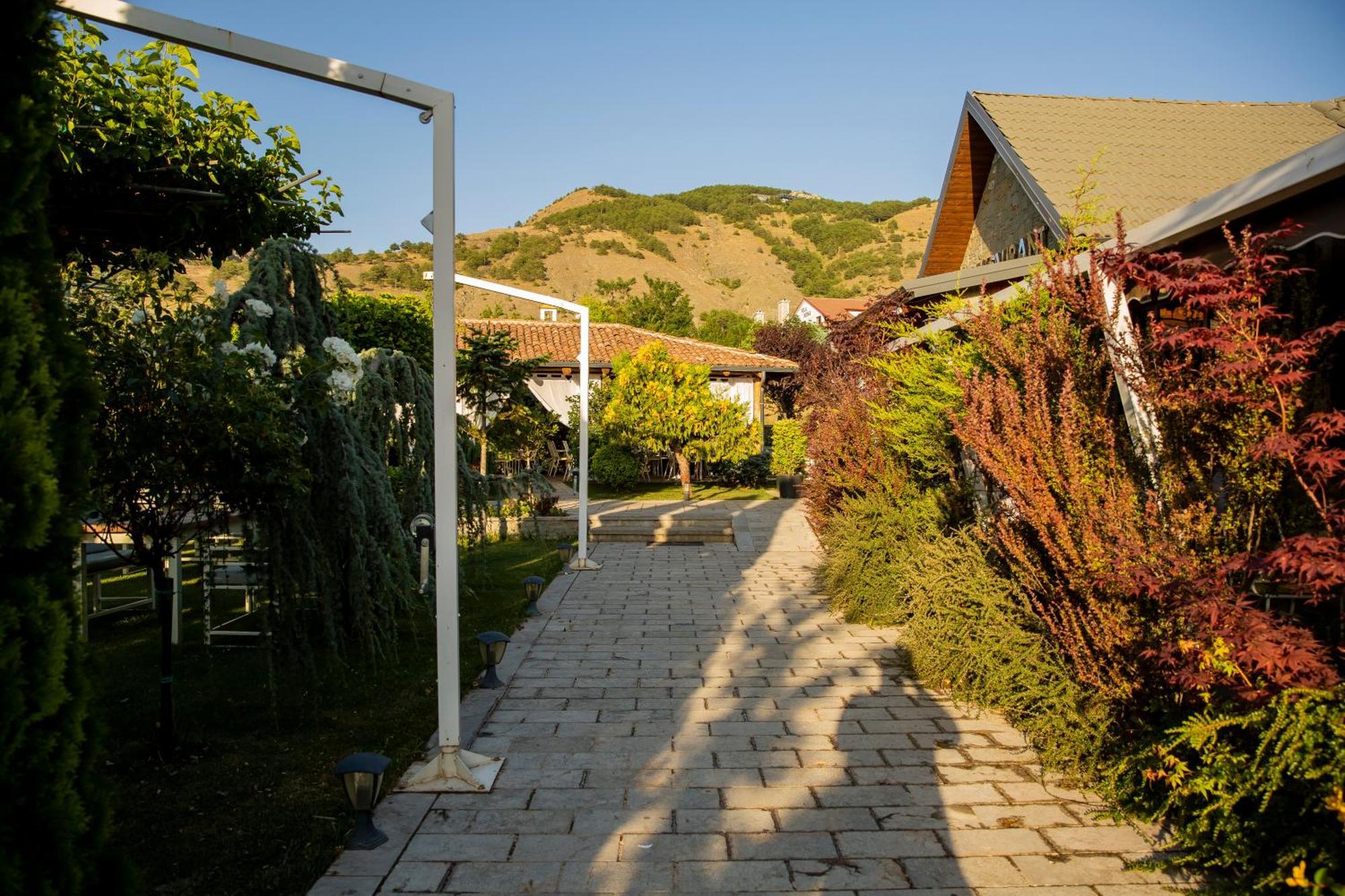 Casa Gace Hotel Korça Kültér fotó