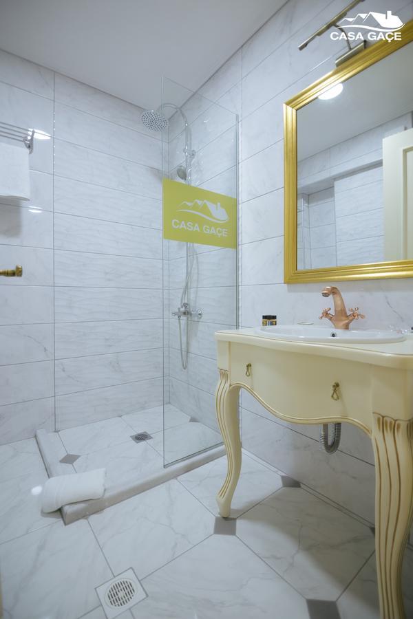 Casa Gace Hotel Korça Kültér fotó